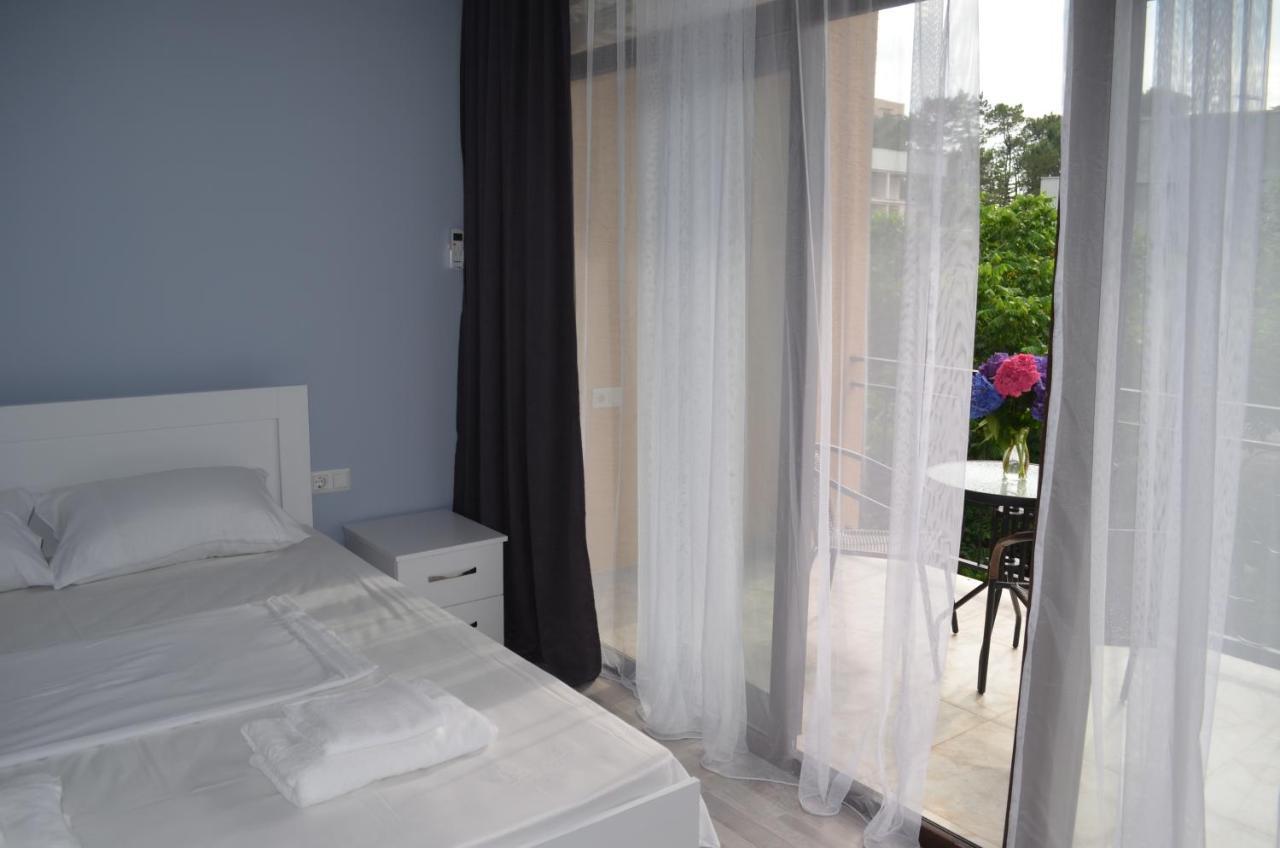 Guest House Madonna Kobuleti Luaran gambar