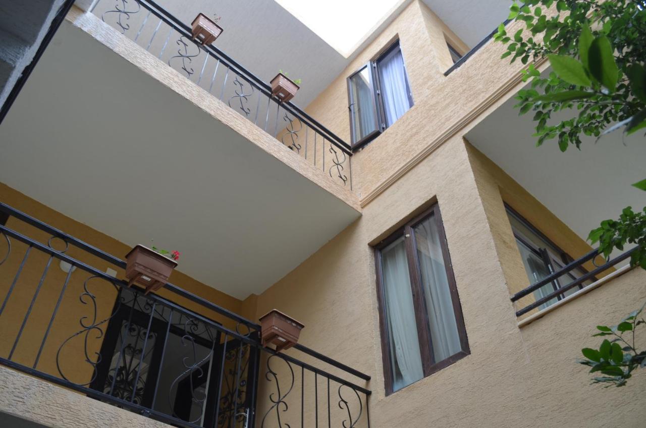 Guest House Madonna Kobuleti Luaran gambar