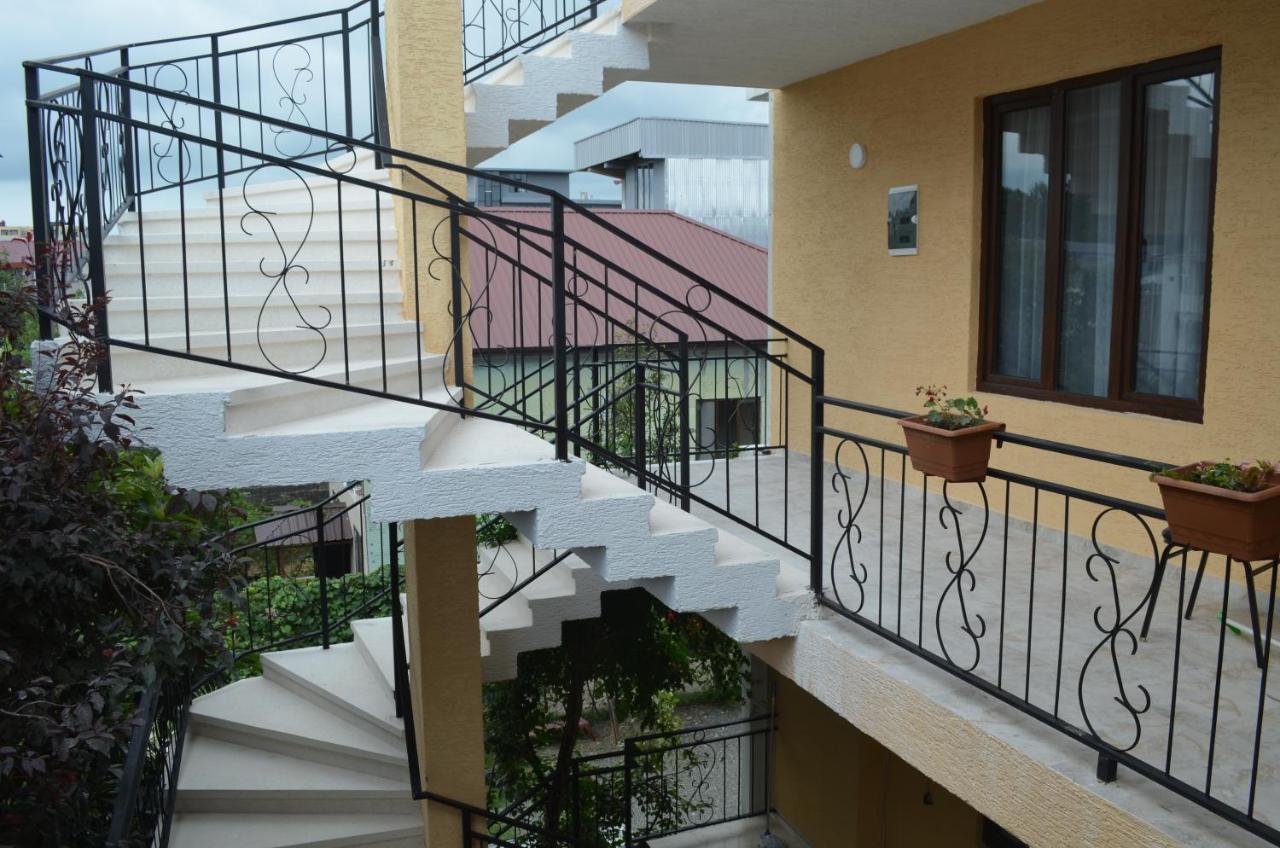 Guest House Madonna Kobuleti Luaran gambar