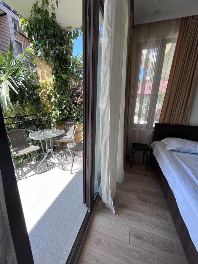Guest House Madonna Kobuleti Luaran gambar