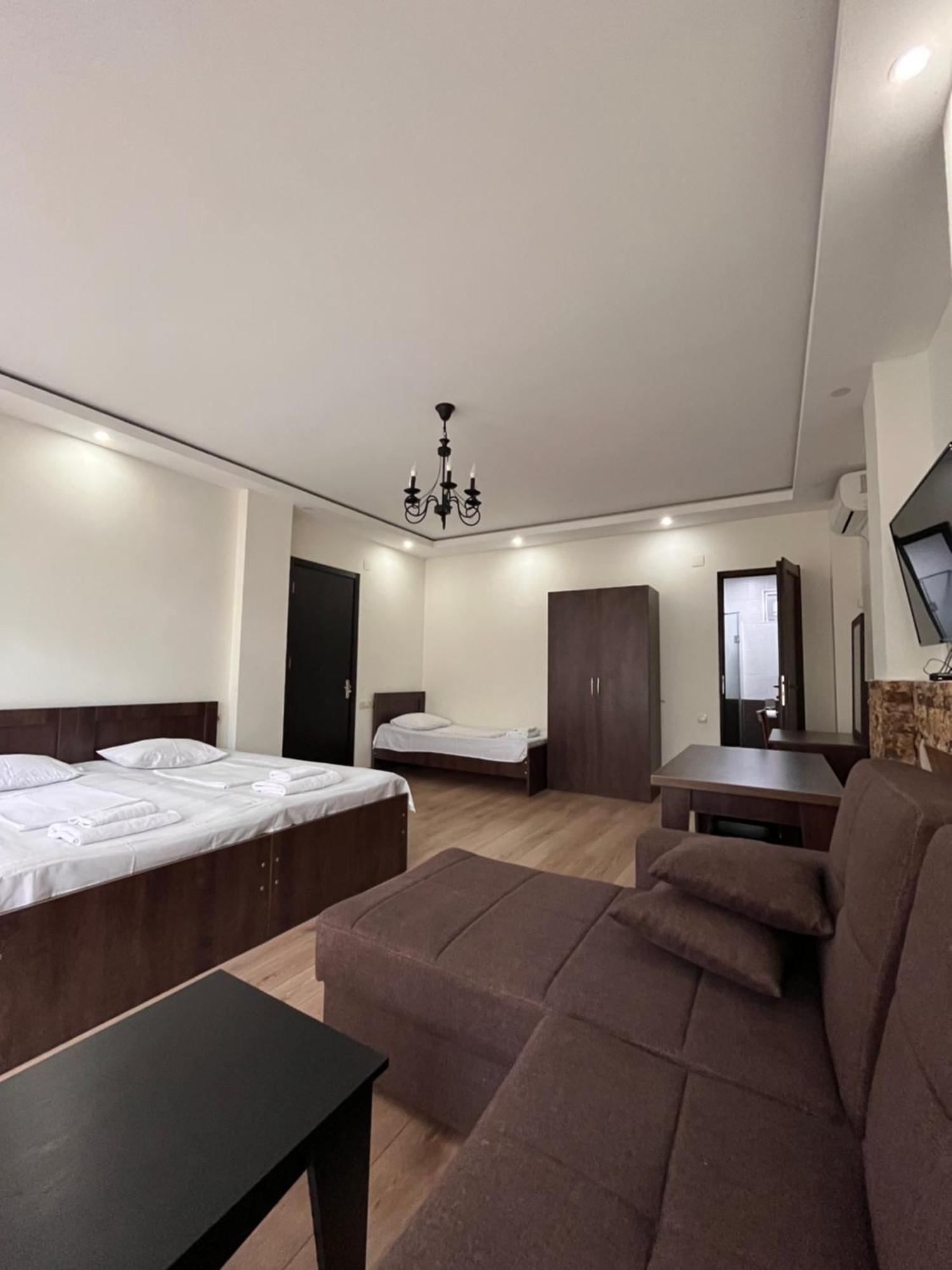 Guest House Madonna Kobuleti Luaran gambar