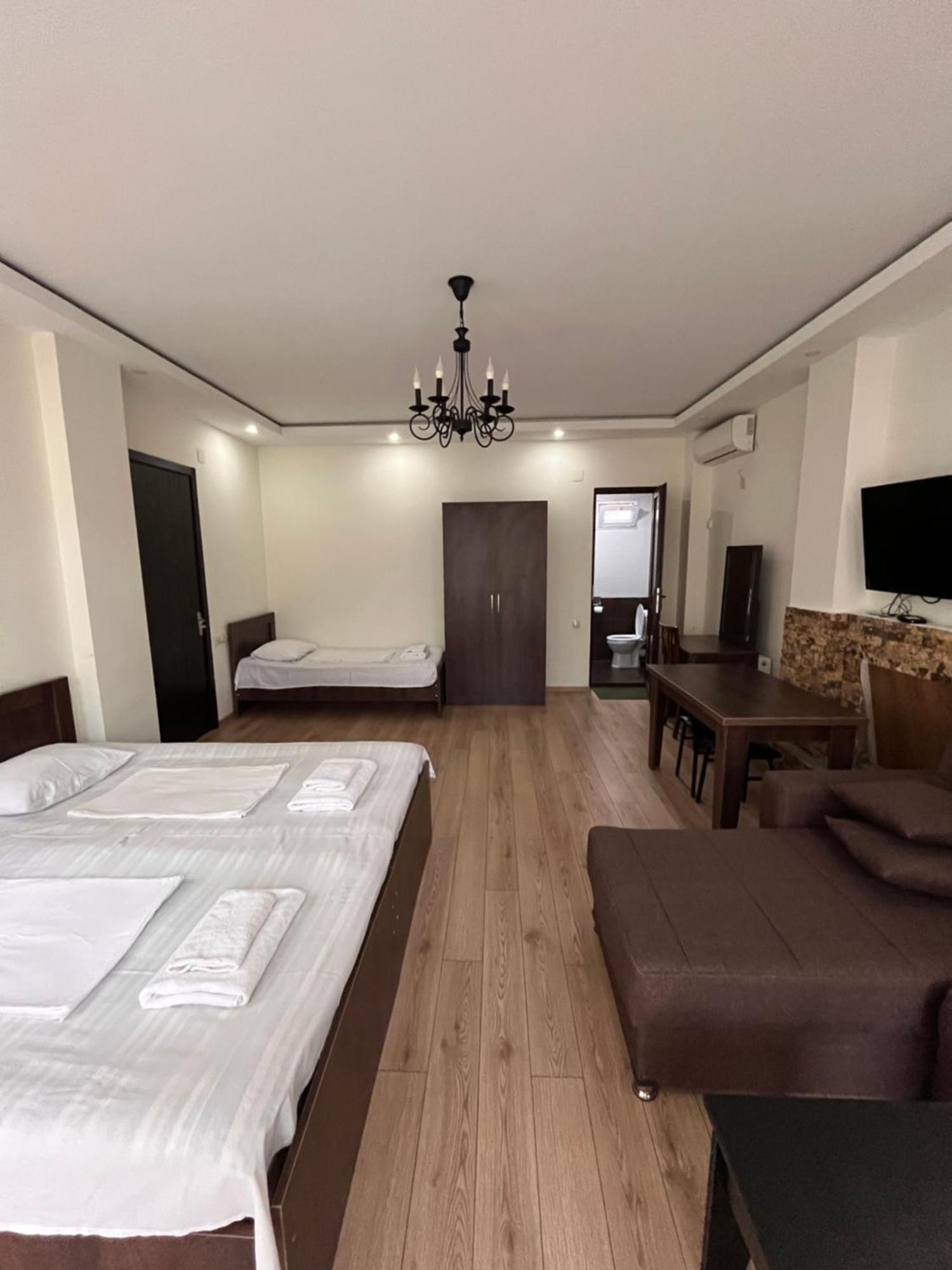 Guest House Madonna Kobuleti Luaran gambar
