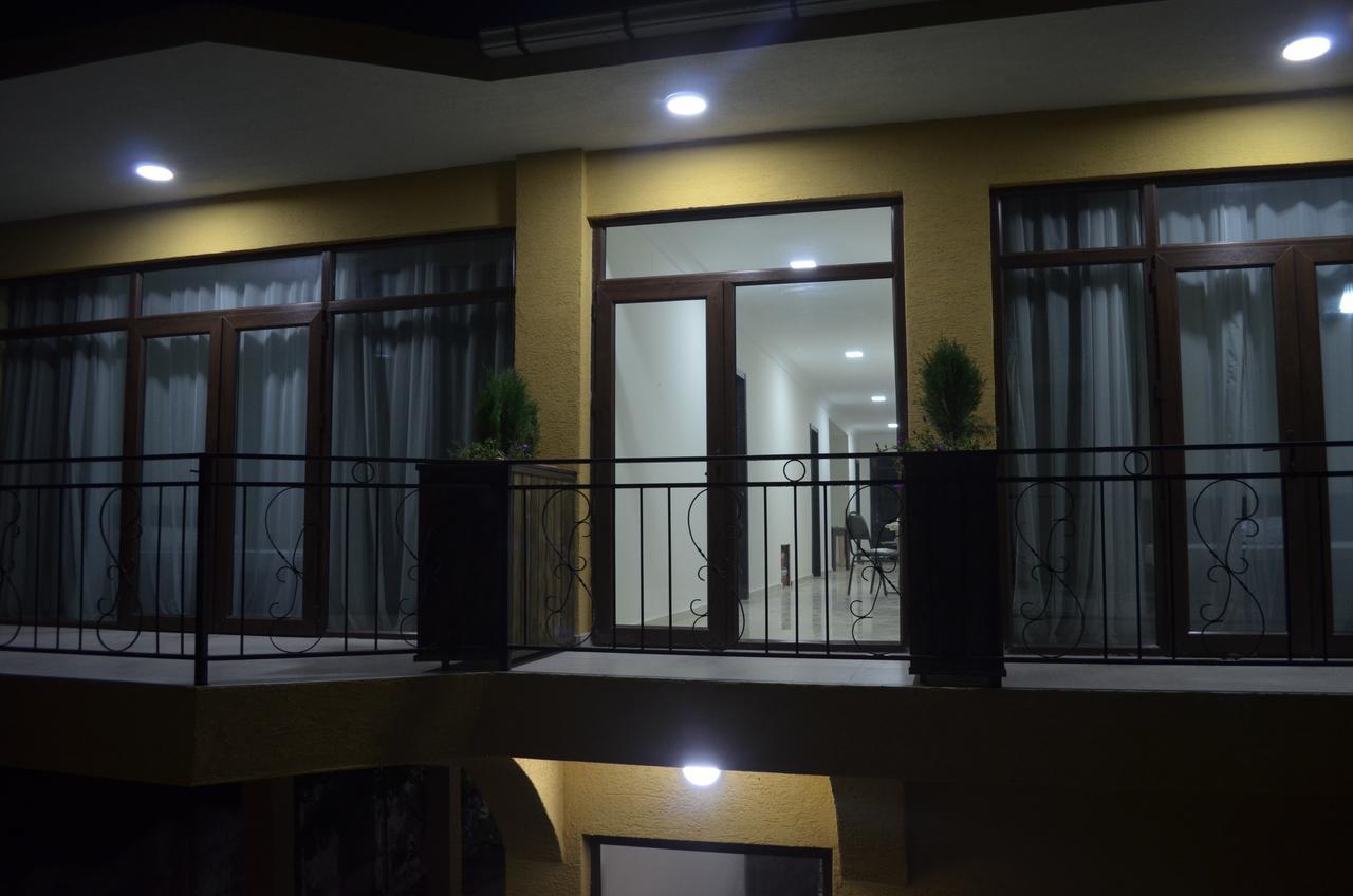 Guest House Madonna Kobuleti Luaran gambar